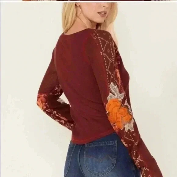 Free People Amara V-Neck Thermal Top in Garnet Grotto Size S Pullover Bl… - Picture 10 of 11